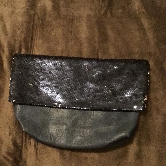 NWT Anthropologie Leather/Sequin Clutch - Picture 8 of 10